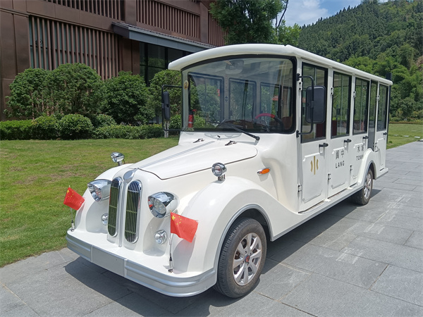 隐形战车：景区游览车的科技之旅